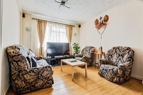 3 bedroom terraced house for sale, Alexandra Road, Swindon
