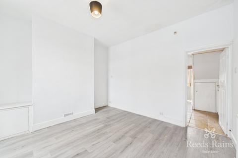 2 bedroom terraced house for sale, Abbey Hey Lane, Manchester M18