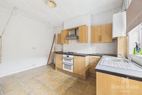 2 bedroom terraced house for sale, Abbey Hey Lane, Manchester M18