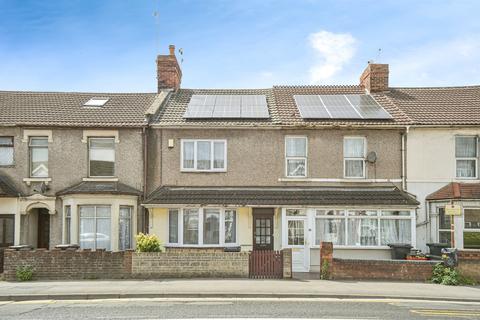 3 bedroom terraced house for sale, County Road, Swindon