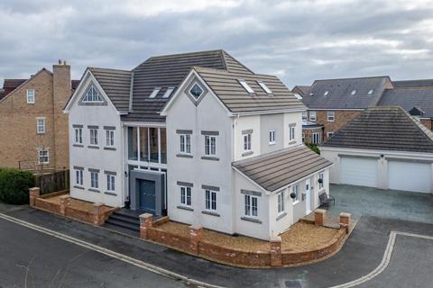 6 bedroom detached house for sale, Brantingham Drive, Ingleby Barwick, Stockton-On-Tees