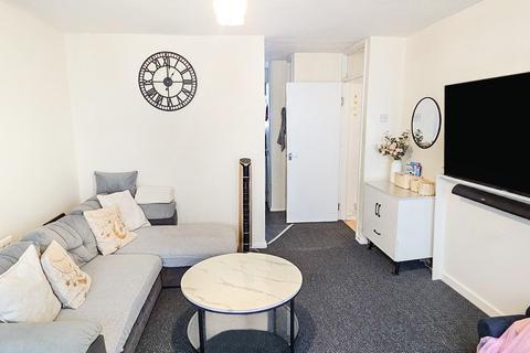 1 bedroom flat for sale, Canning Town, London, E16