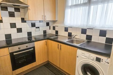 1 bedroom flat for sale, Canning Town, London, E16