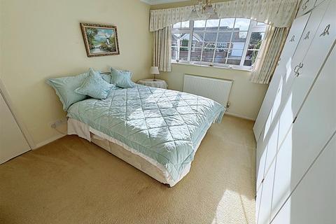 undefined, Peaks Avenue, New Waltham, Grimsby, N.E. Lincs, DN36 4LT