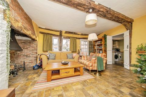3 bedroom end of terrace house for sale, High Street, Long Melford, Sudbury
