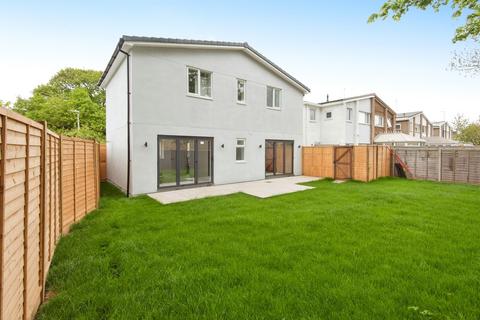 3 bedroom detached house for sale, Valley Way, Stevenage