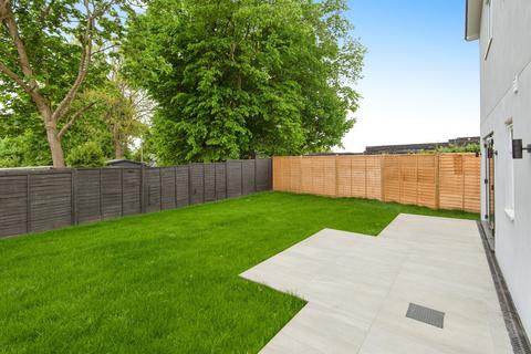 3 bedroom detached house for sale, Valley Way, Stevenage