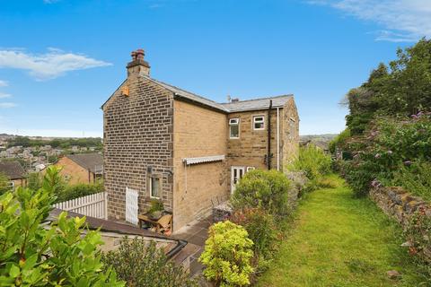 4 bedroom detached house for sale, Woodside View, Greetland
