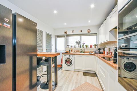 undefined, Barnard Close, Swindon