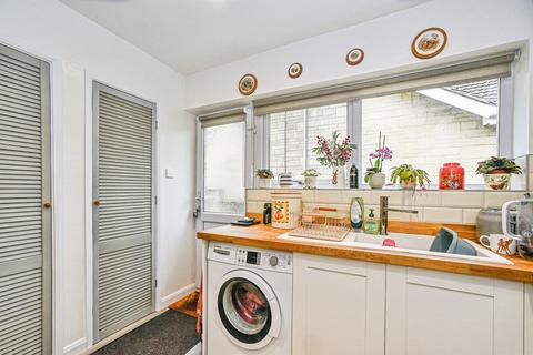 undefined, Barnard Close, Swindon