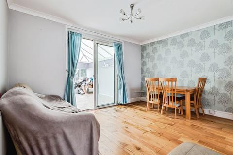 undefined, Cricklade Road, Swindon