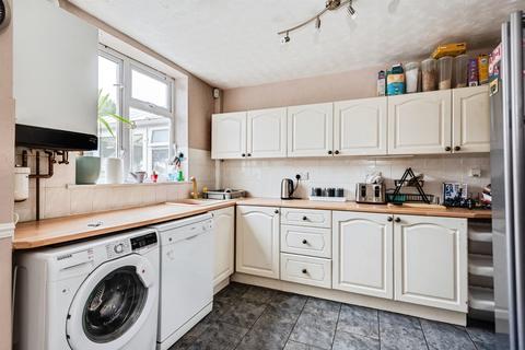 undefined, Cricklade Road, Swindon
