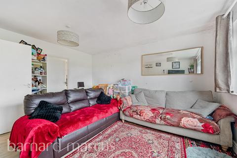 undefined, Canadian Avenue, London