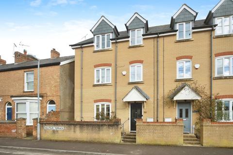4 bedroom end of terrace house for sale, Roughmoor Close, Taunton