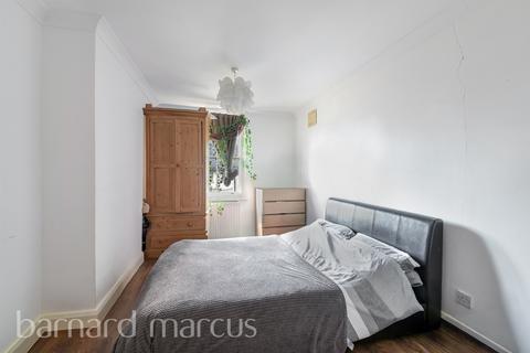 undefined, Gipsy Road, LONDON