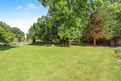 2 bedroom flat for sale, Kings Court, Thetford