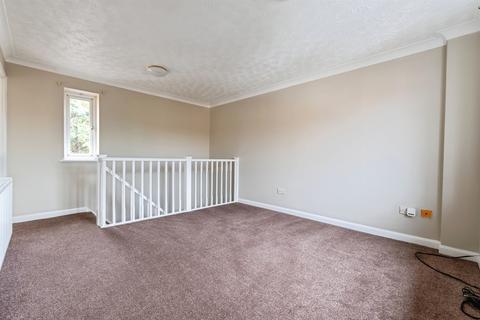 1 bedroom terraced house for sale, Columbine Close, Thetford