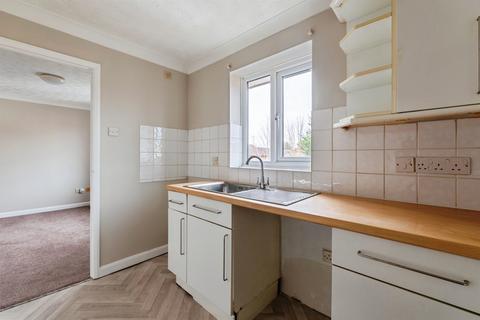 1 bedroom terraced house for sale, Columbine Close, Thetford