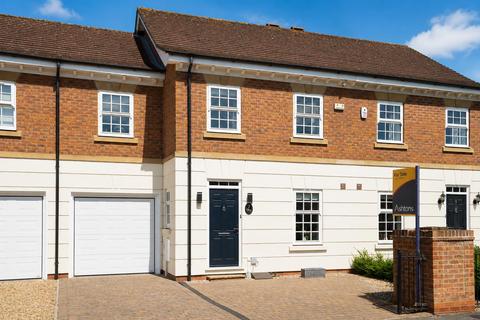 3 bedroom townhouse for sale, Kensington Court, Dringhouses, York