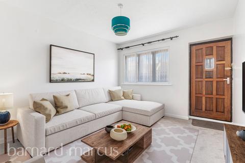1 bedroom terraced bungalow for sale, Bletchingley Close, Thornton Heath