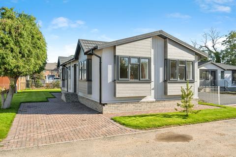 2 bedroom lodge for sale, Sandtoft Road, Belton, Doncaster