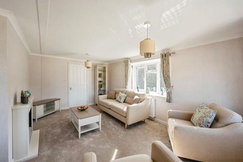 2 bedroom lodge for sale, Sandtoft Road, Belton, Doncaster