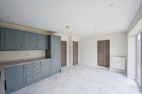 undefined, Robin Hood Grove, Thorne, Doncaster