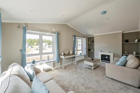 2 bedroom lodge for sale, Sandtoft Road, Belton, Doncaster