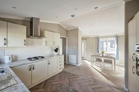 2 bedroom lodge for sale, Sandtoft Road, Belton, Doncaster