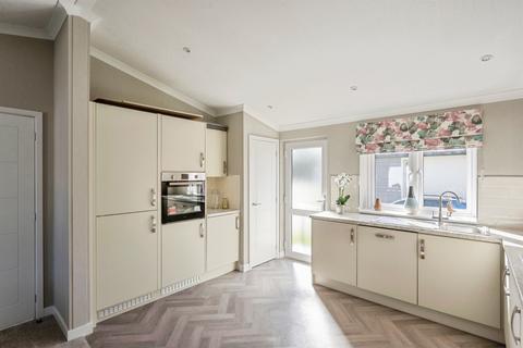 2 bedroom lodge for sale, Sandtoft Road, Belton, Doncaster