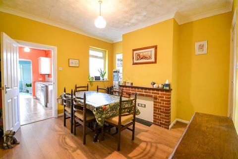 3 bedroom semi-detached house for sale, Eastwood Road, Radcliffe-On-Trent, Nottingham