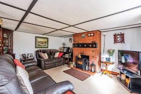 2 bedroom character property for sale, Calmore Road, Calmore, Southampton