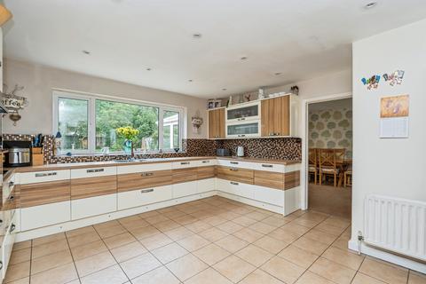 4 bedroom detached house for sale, Roman Way, Dibden Purlieu, Southampton
