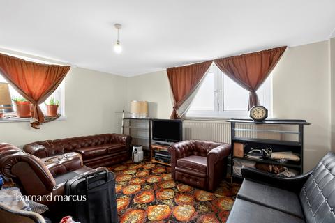 2 bedroom apartment for sale, Commerce Road, London