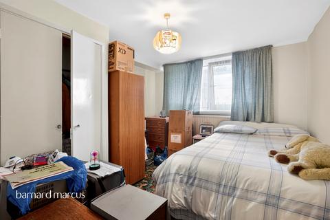 2 bedroom apartment for sale, Commerce Road, London