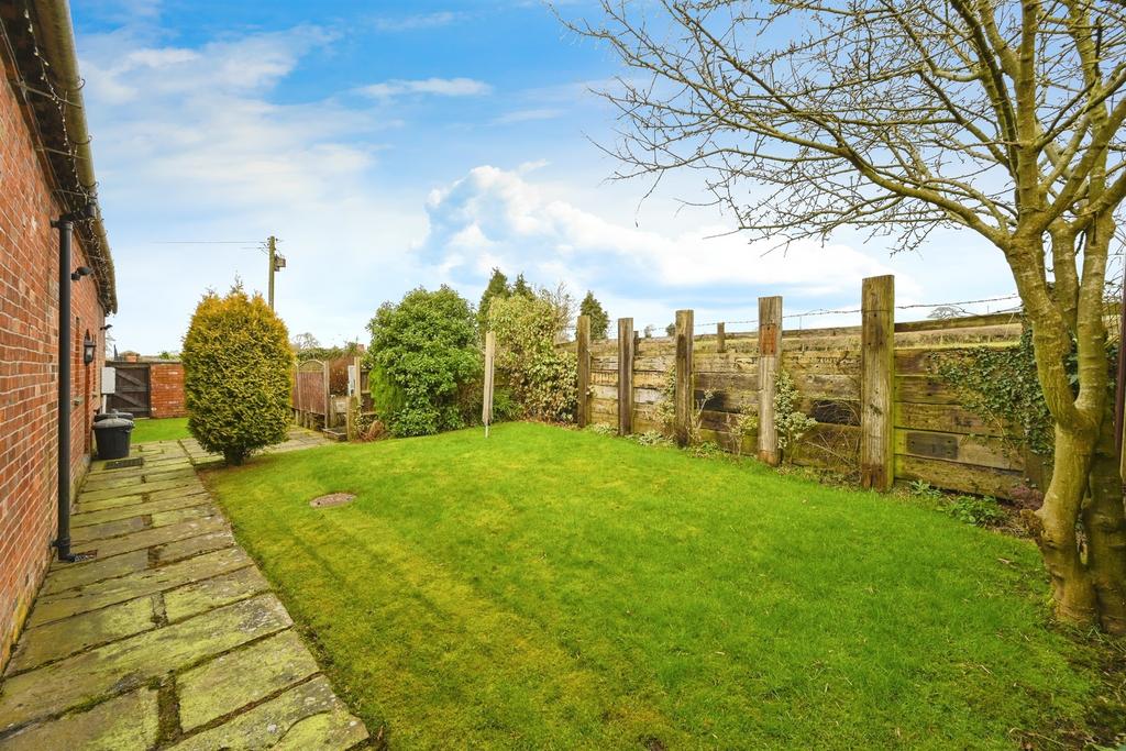 Rear Garden: