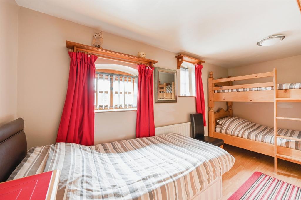 Bedroom: