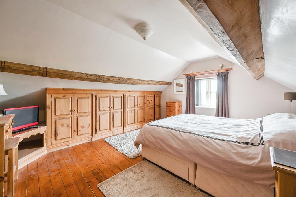 Bedroom: