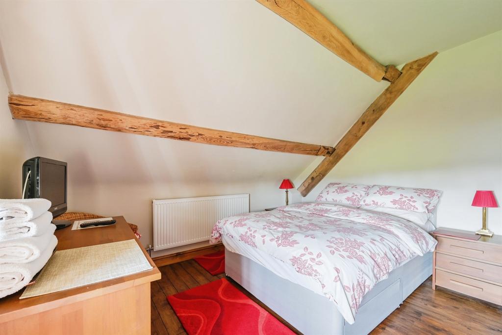 Bedroom: