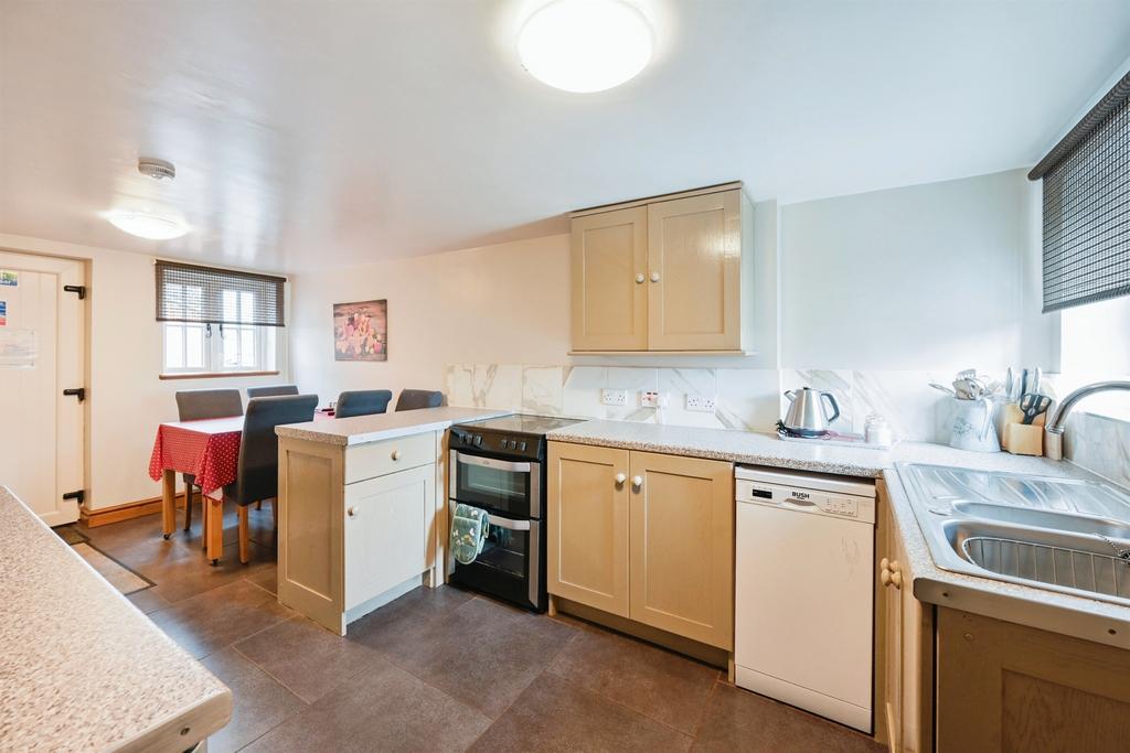 Kitchen Diner: