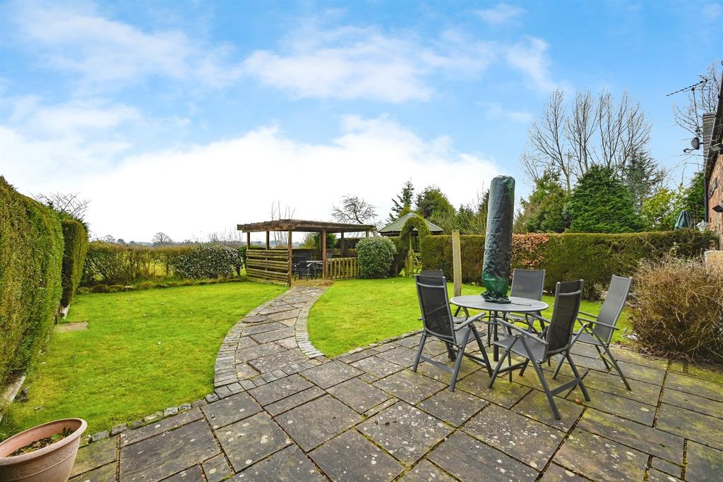 Rear Garden: