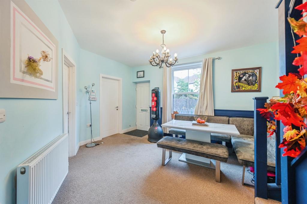 Dining Room: