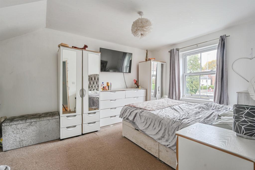 Main Bedroom:
