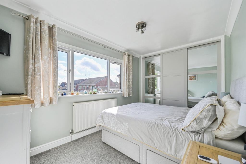 Main Bedroom:
