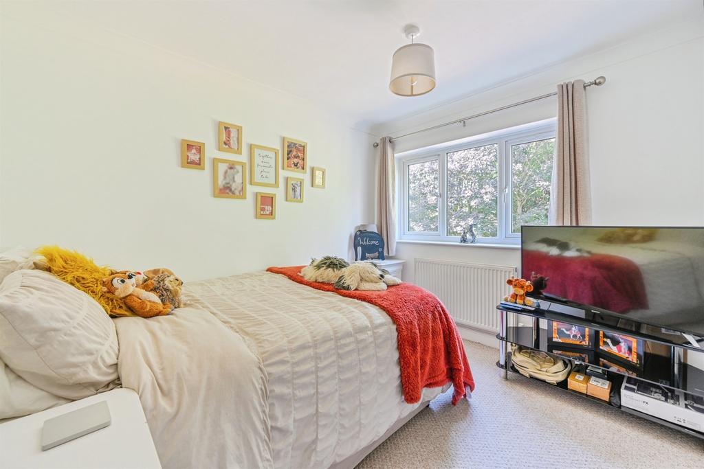 Bedroom: