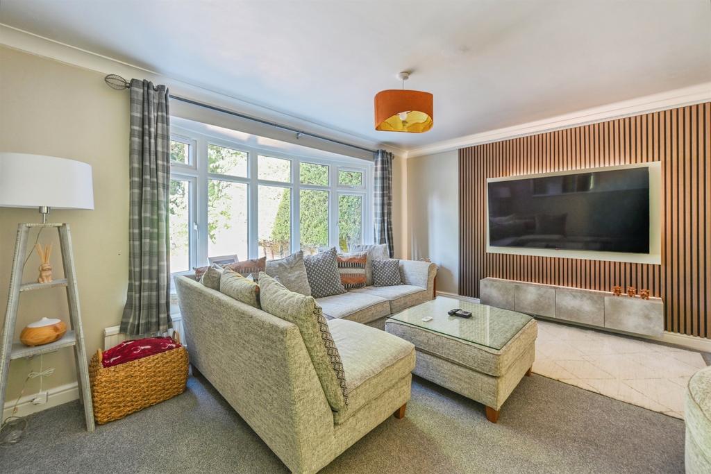 Lounge: