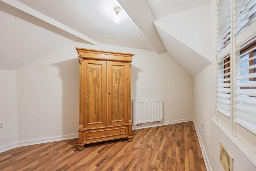Bedroom: