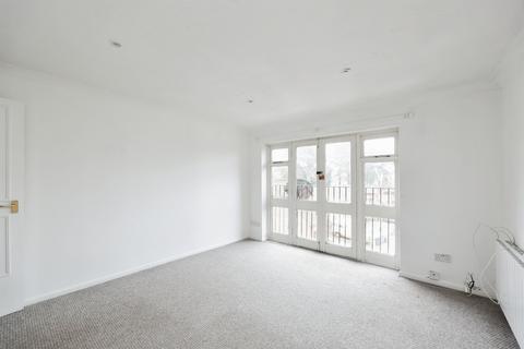 undefined, Chenies Way, Watford