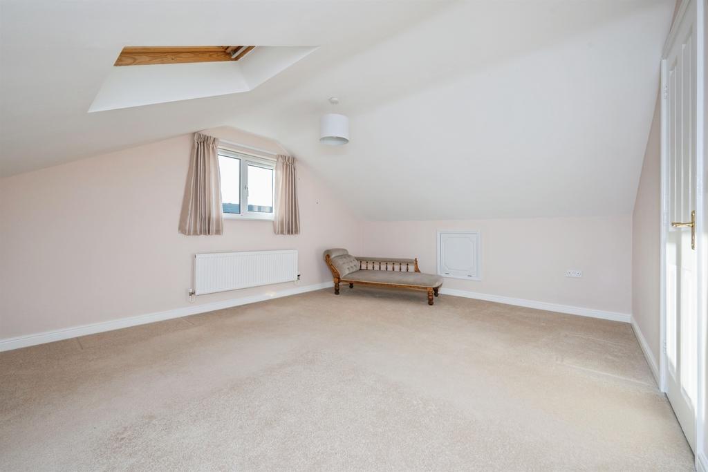 Bedroom: