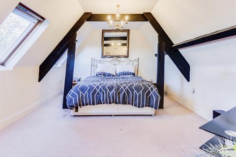 undefined, Walton Lane, WAKEFIELD